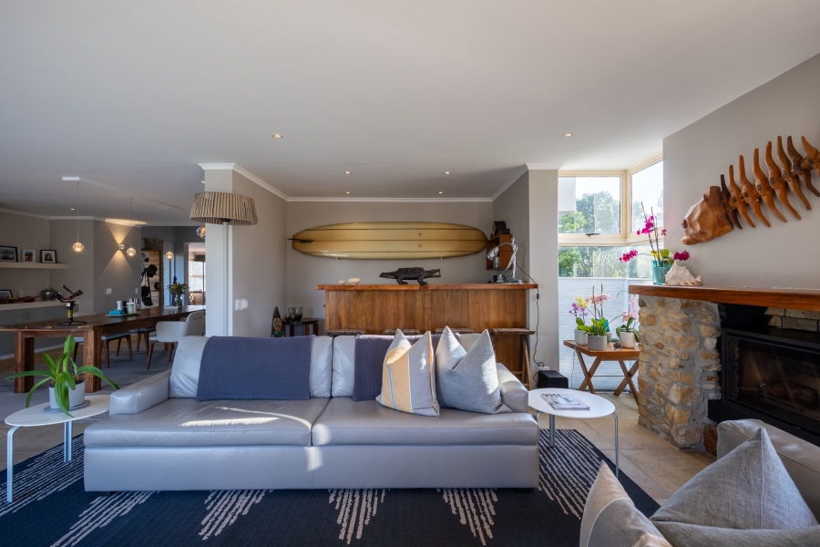 4 Bedroom Property for Sale in Whale Rock Beach Western Cape